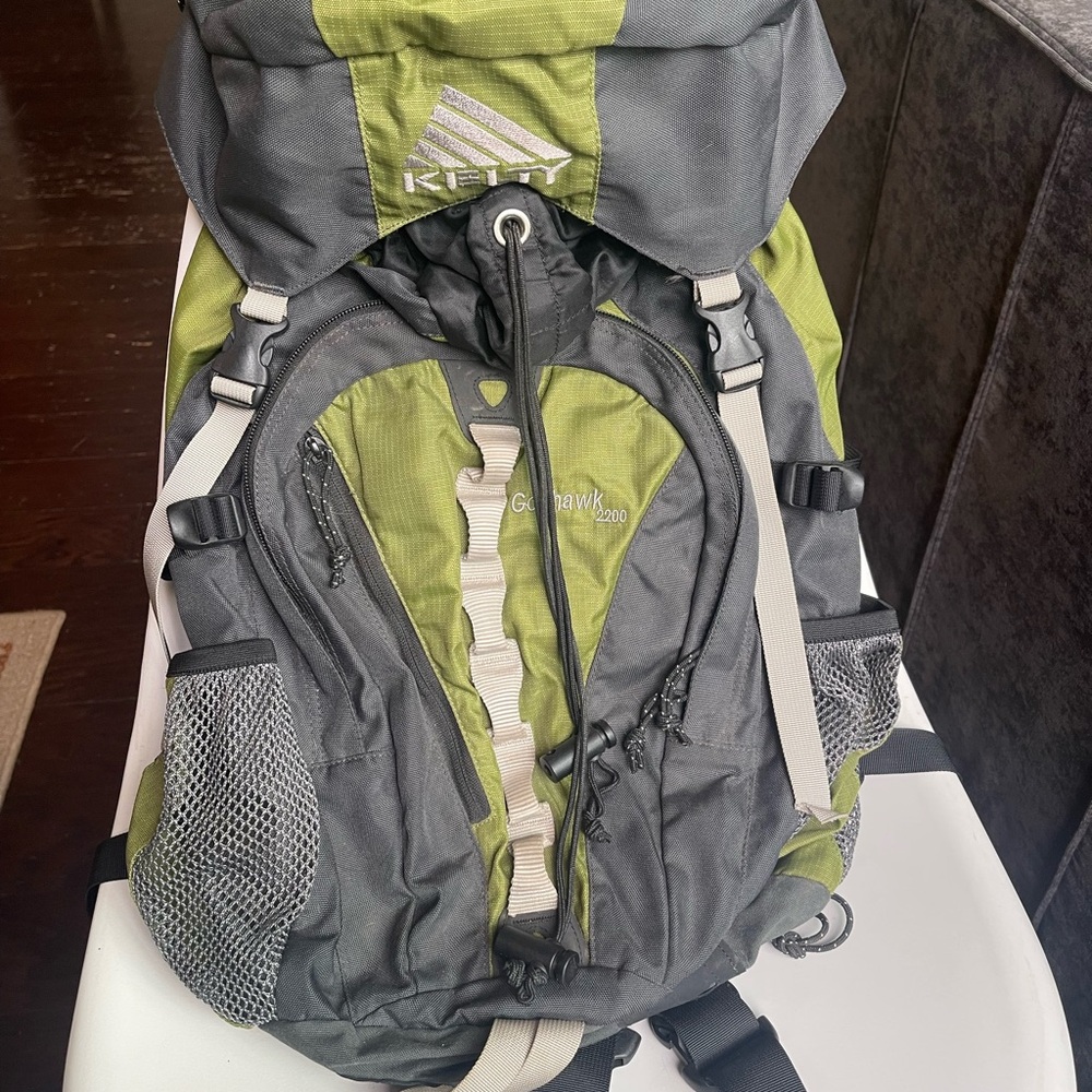 Kelty Goshawk 2200 Outdoor Hiking Camping Backpack